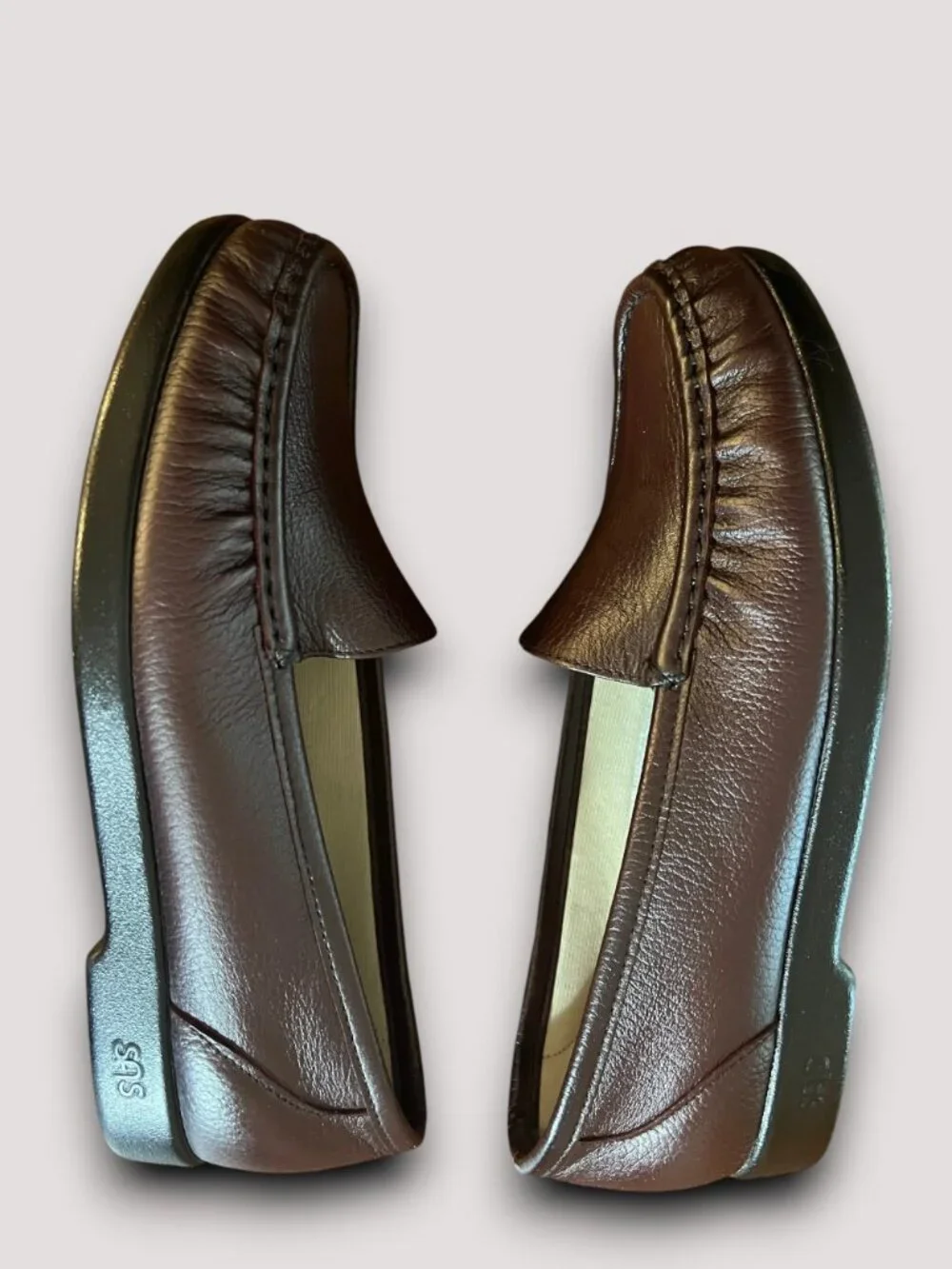 SAS Women's 9.5WW Comfort Brown Leather Slip-On Loafers